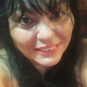 Meet your Posher, Iris